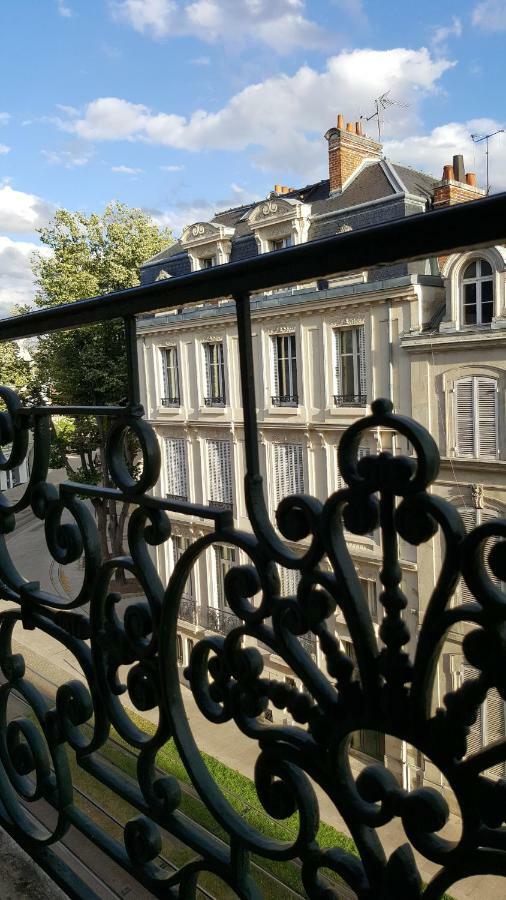 Hôtel The Absolute Center Of Reims Extérieur photo