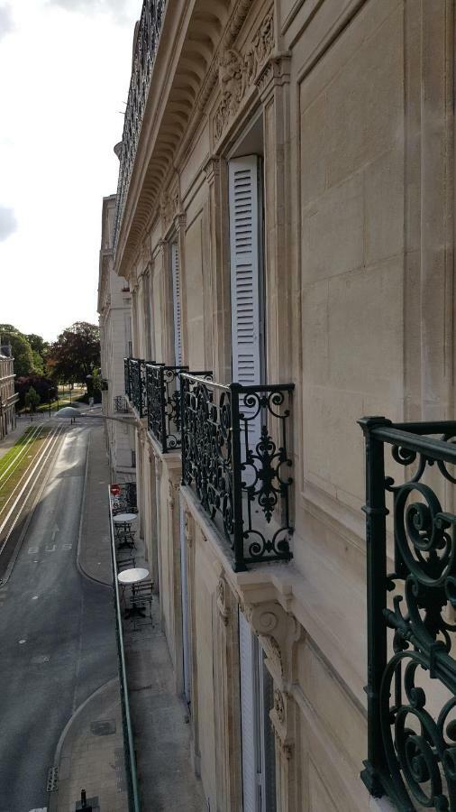 Hôtel The Absolute Center Of Reims Extérieur photo